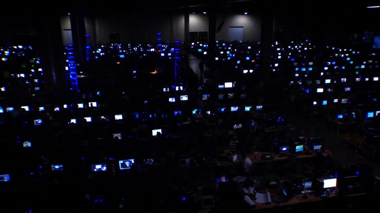 three thousand computers networked together at QuakeCon